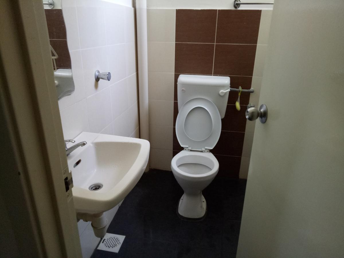 Miker Homestay Сери Искандар Екстериор снимка